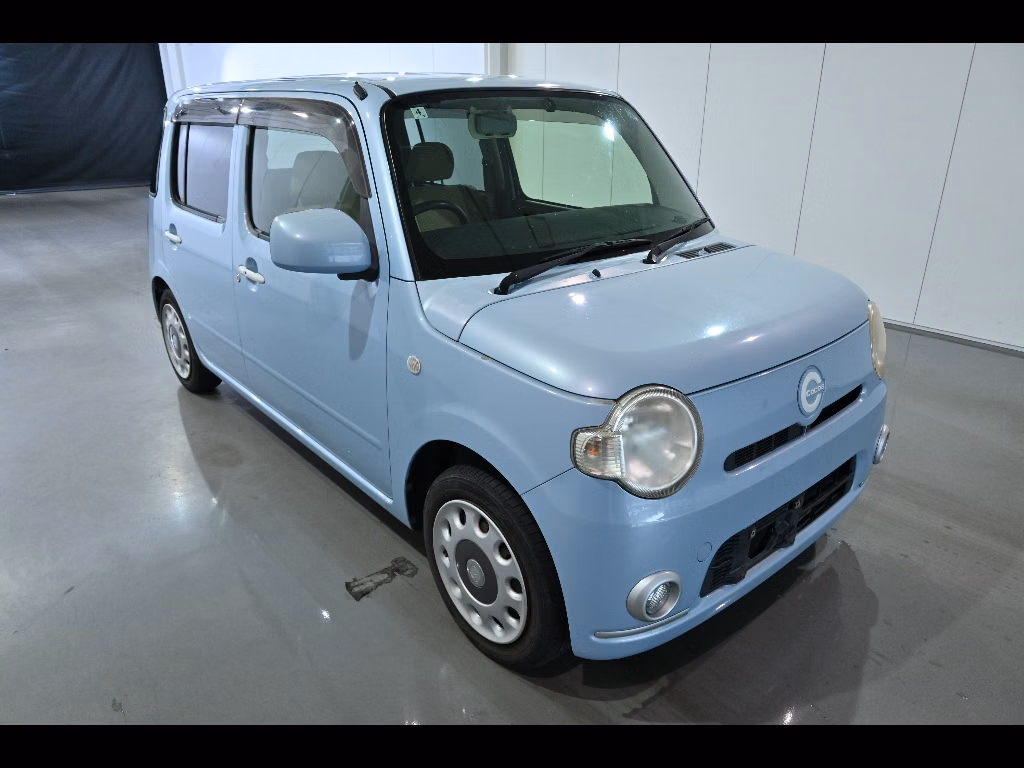 Daihatsu Mira Cocoa
