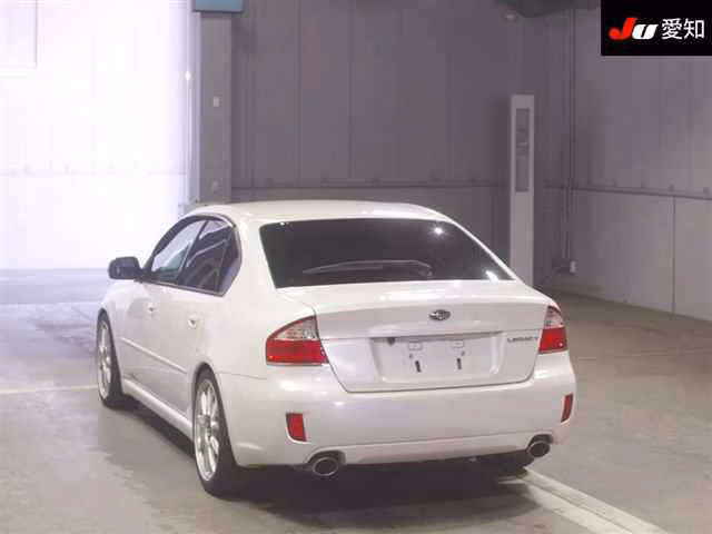 SUBARU LEGACY B4
