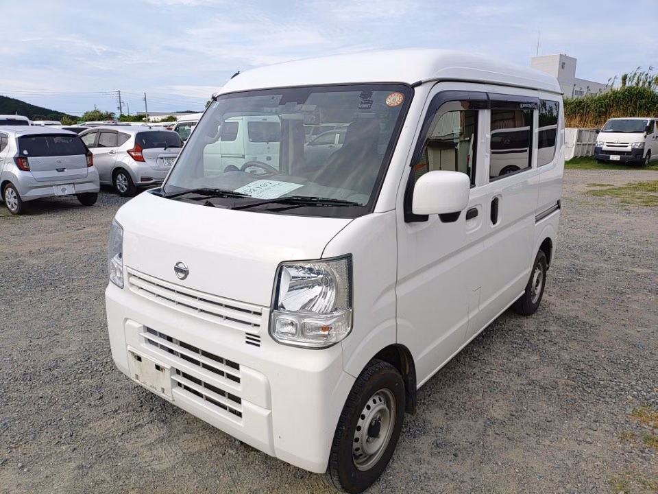 NISSAN NV100 CLIPPER