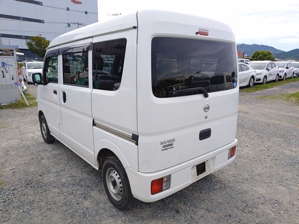 NISSAN NV100 CLIPPER