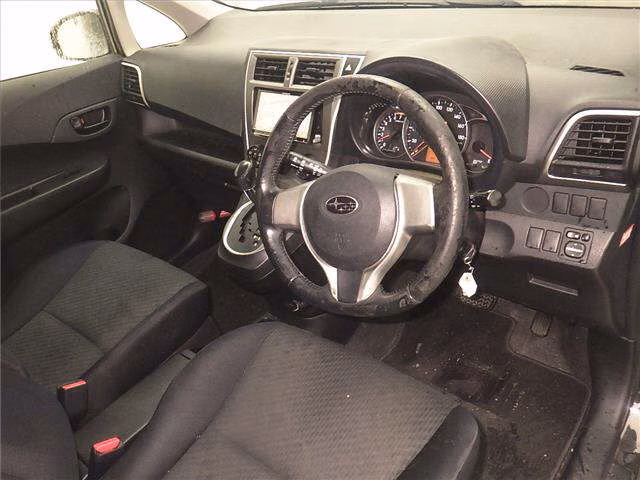 SUBARU TREZIA