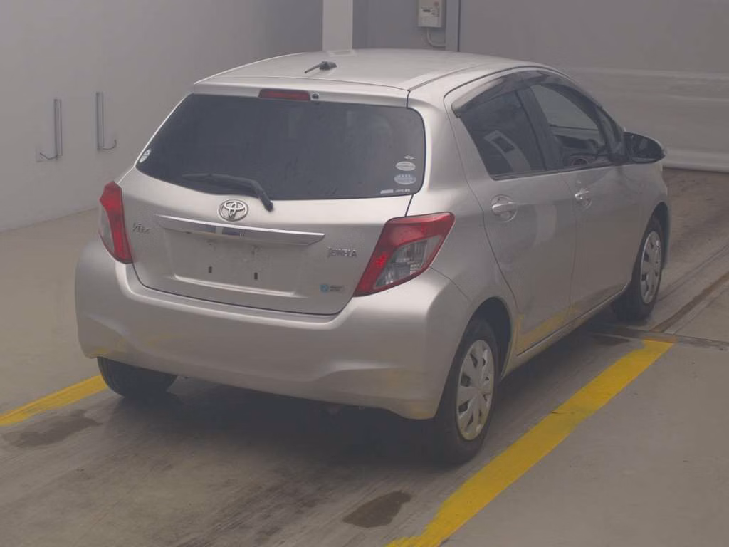 TOYOTA VITZ