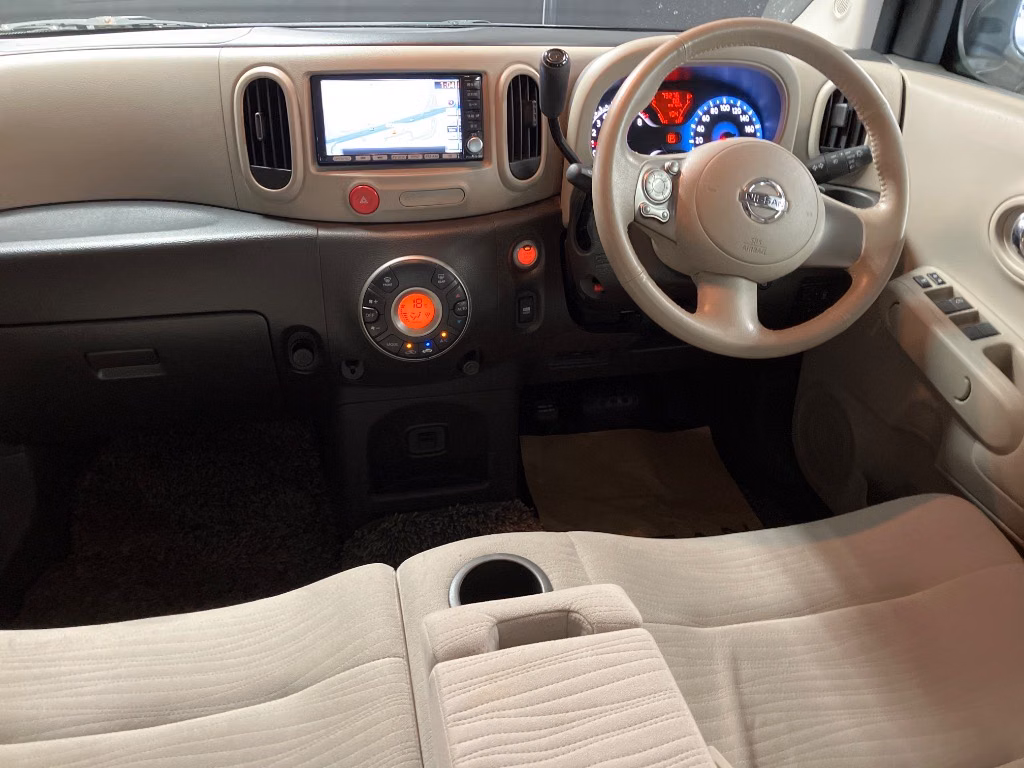 NISSAN CUBE