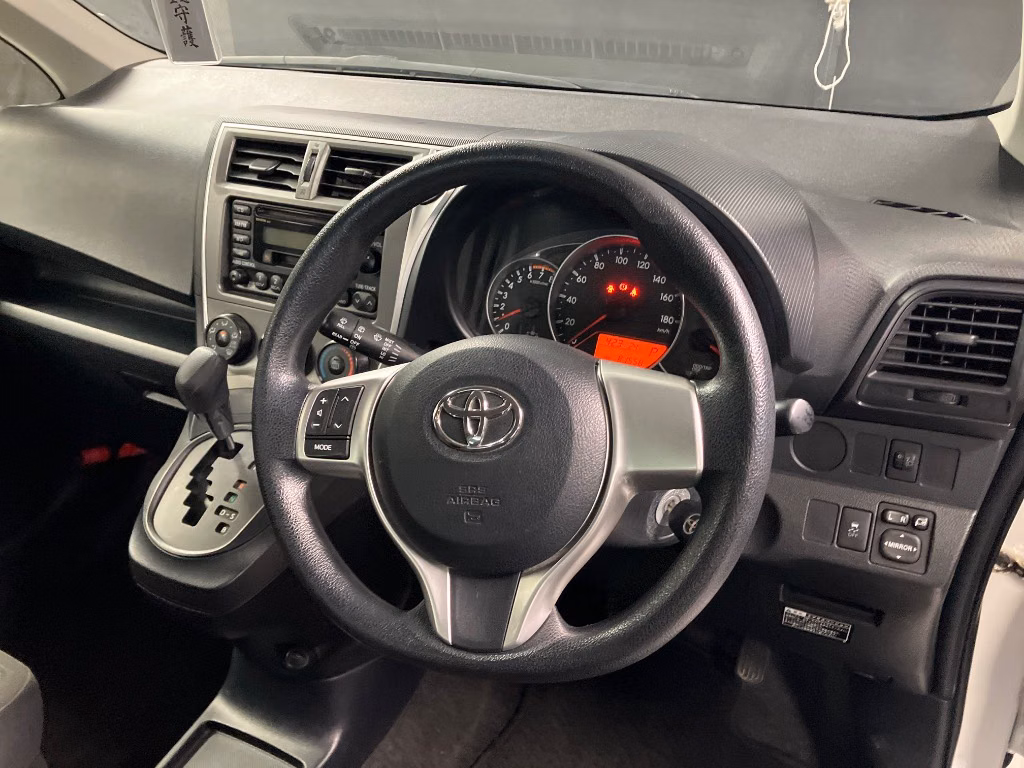 TOYOTA RACTIS