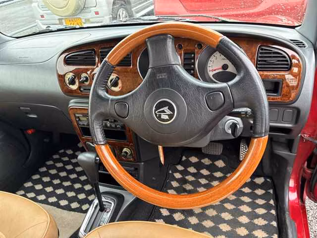 DAIHATSU MIRA GINO