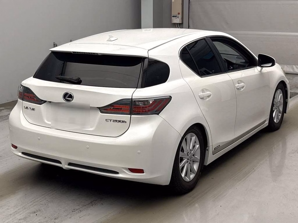 LEXUS CT200H