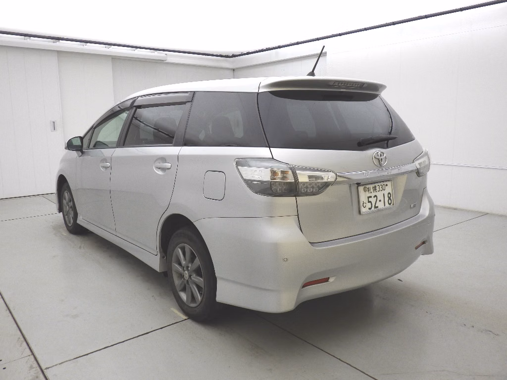 TOYOTA WISH
