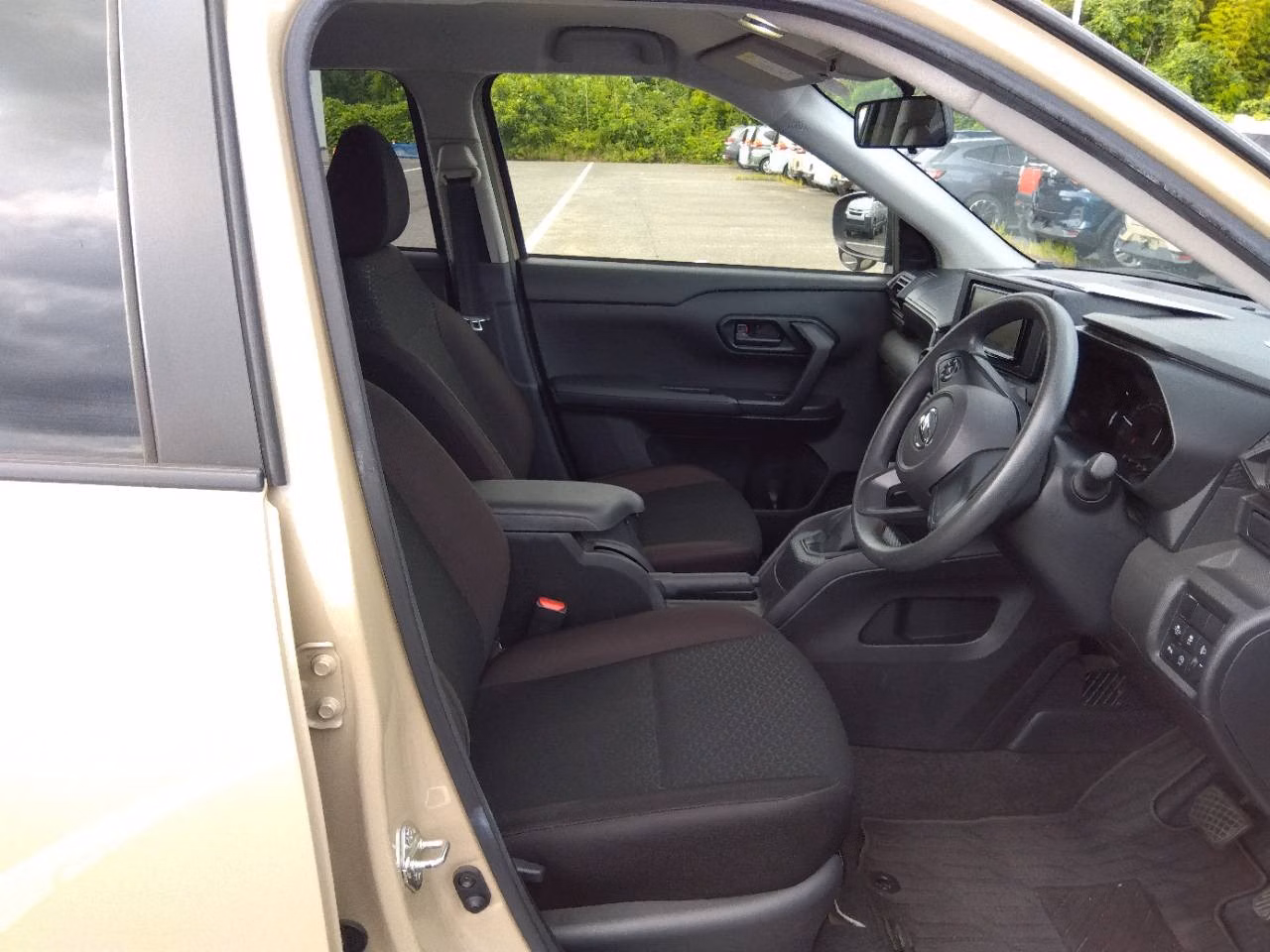 DAIHATSU ROCKY