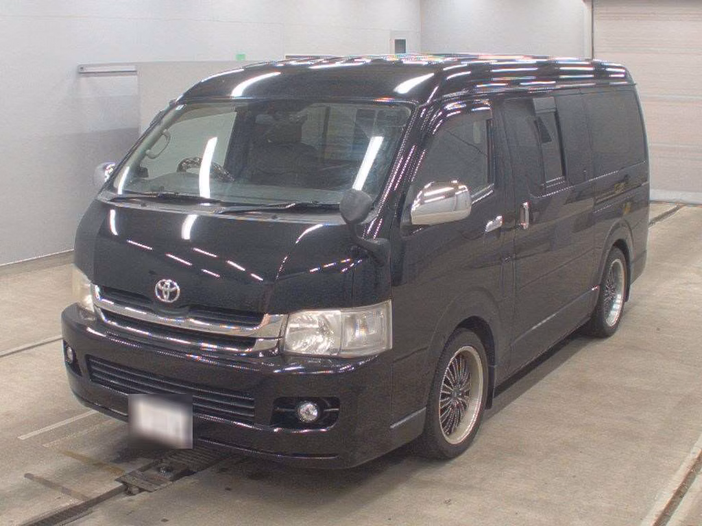 TOYOTA REGIUS ACE