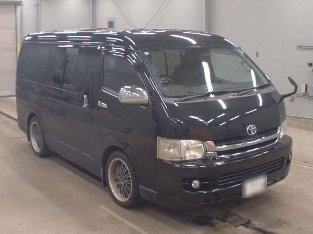 TOYOTA REGIUS ACE