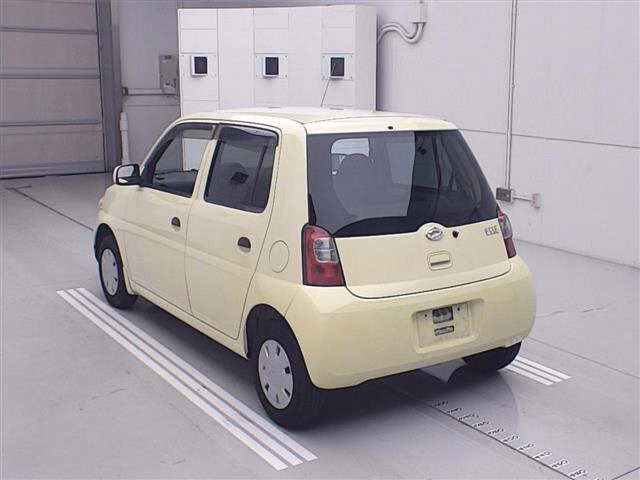 DAIHATSU ESSE