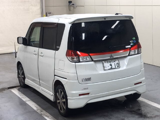 MITSUBISHI DELICA D:2
