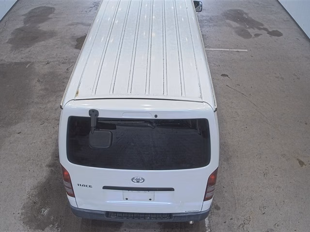 TOYOTA REGIUS ACE
