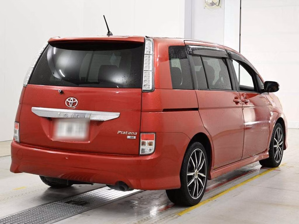 TOYOTA ISIS