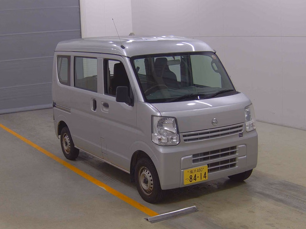 NISSAN NV100 CLIPPER