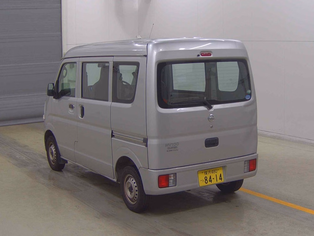 NISSAN NV100 CLIPPER