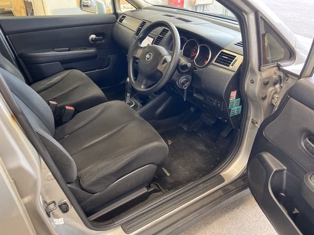 NISSAN TIIDA LATIO
