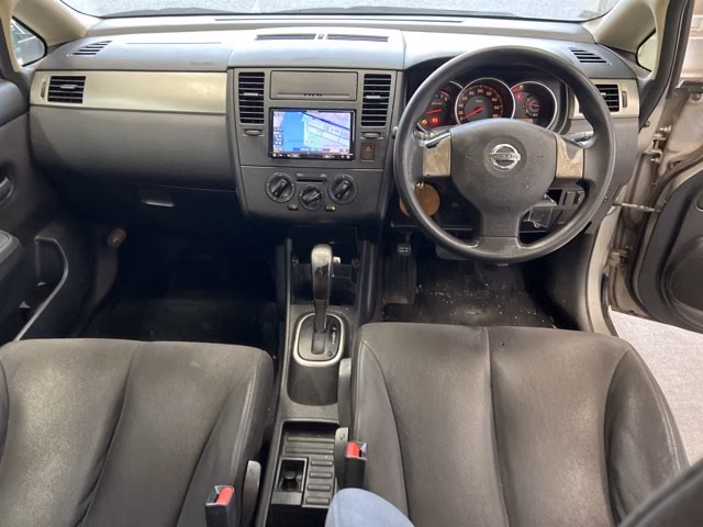 NISSAN TIIDA LATIO