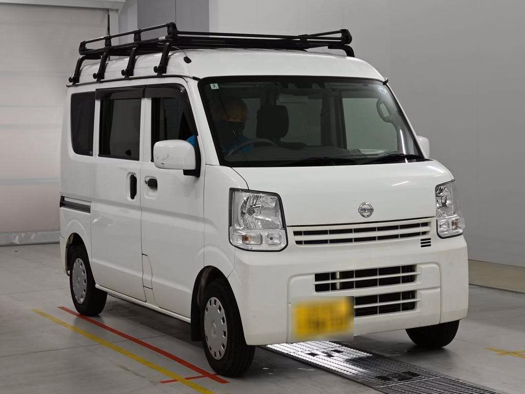NISSAN NV100 CLIPPER