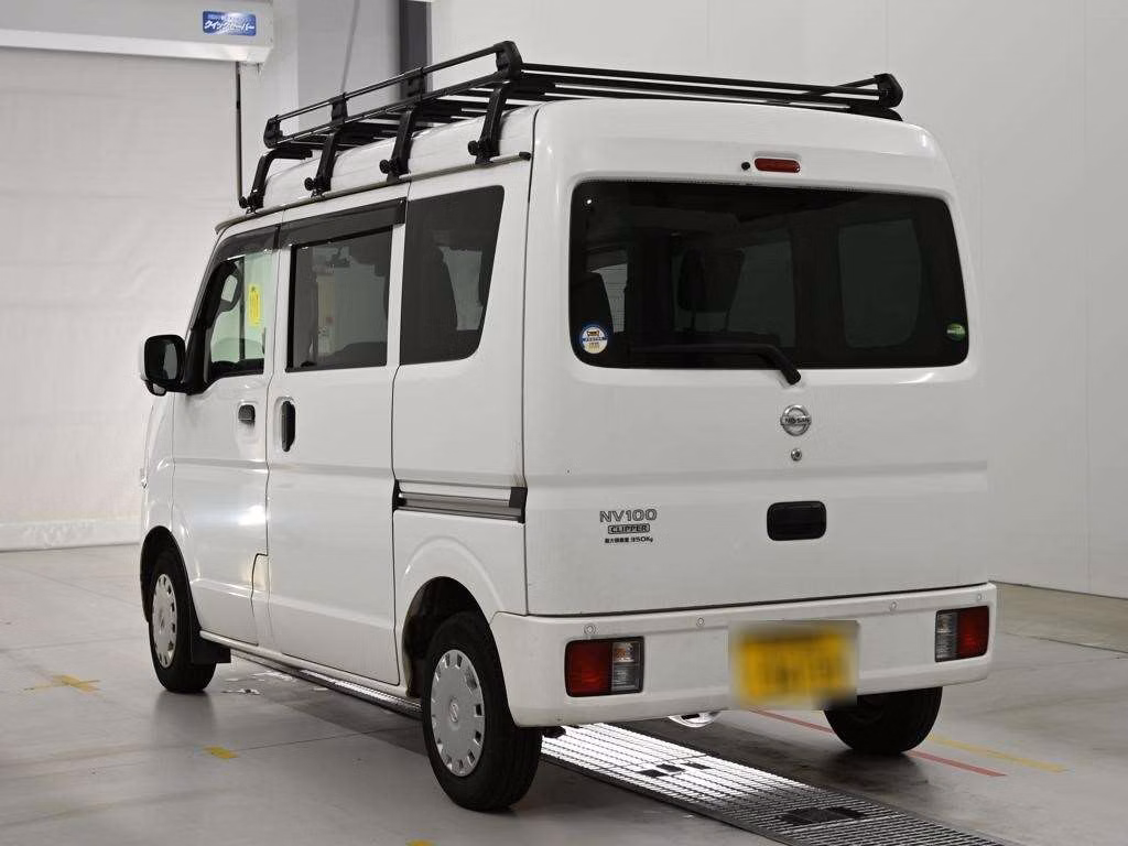 NISSAN NV100 CLIPPER