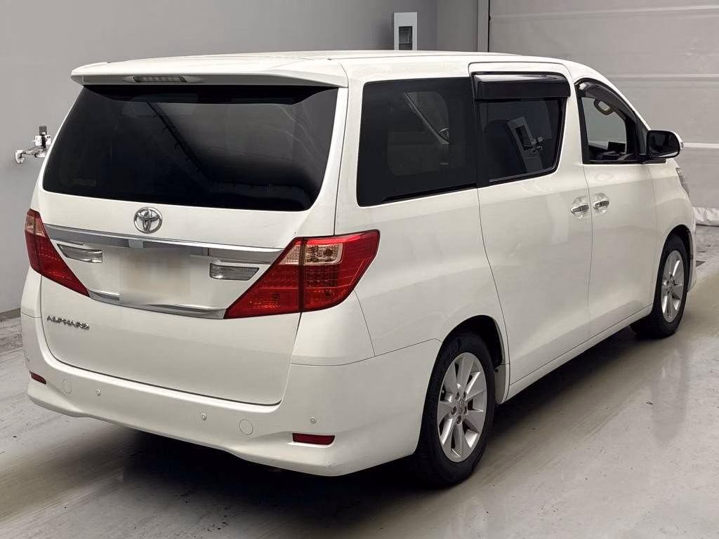 TOYOTA ALPHARD