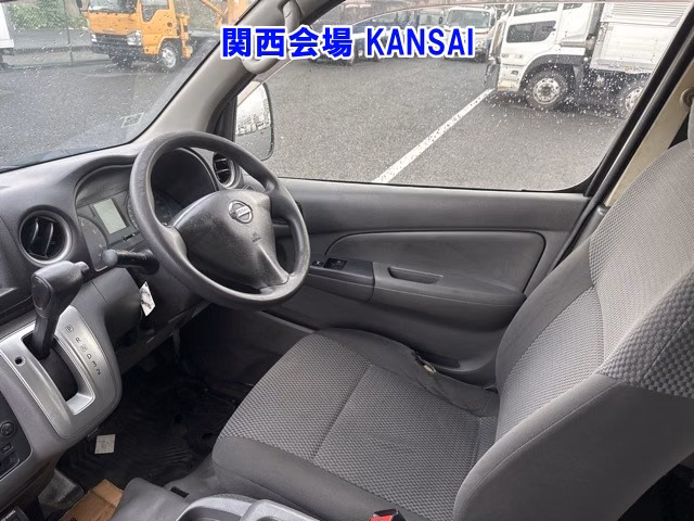 NISSAN NV350 CARAVAN