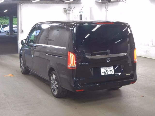 MERCEDES-BENZ V-CLASS