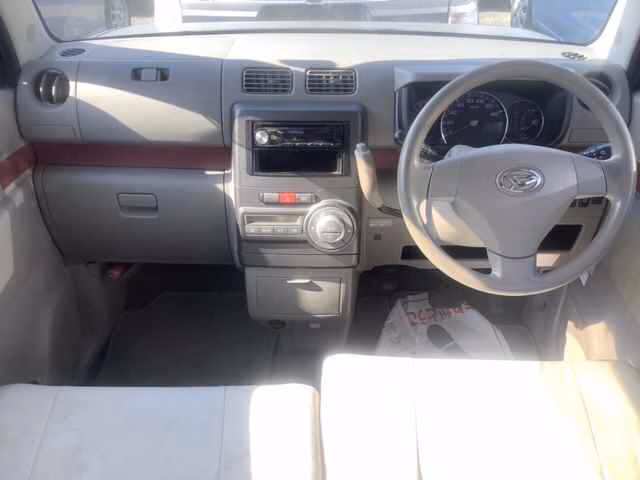 DAIHATSU MOVE CONTE