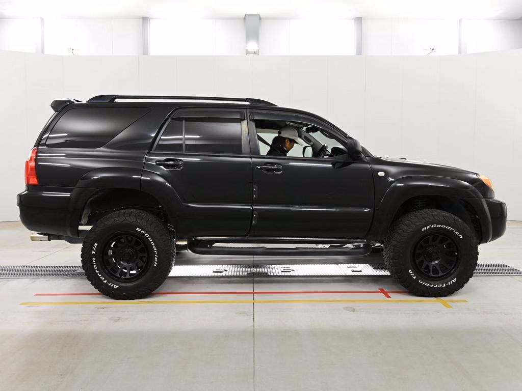TOYOTA HILUX SURF