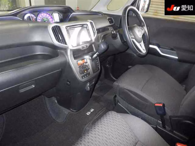 MITSUBISHI DELICA D:2