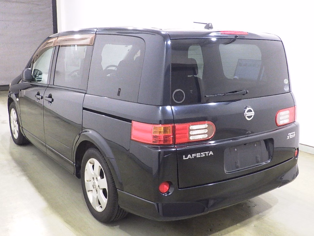 NISSAN LAFESTA