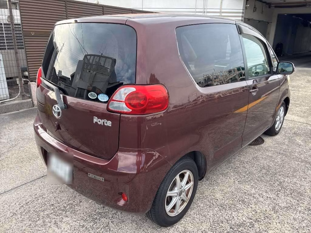 TOYOTA PORTE