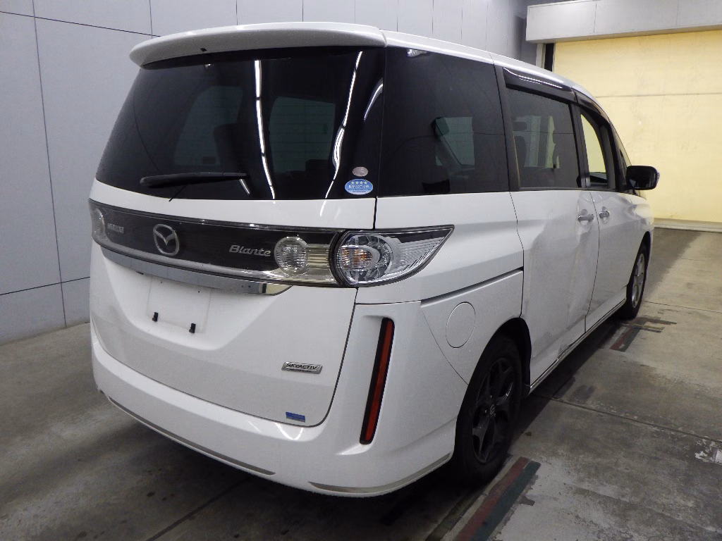 MAZDA BIANTE