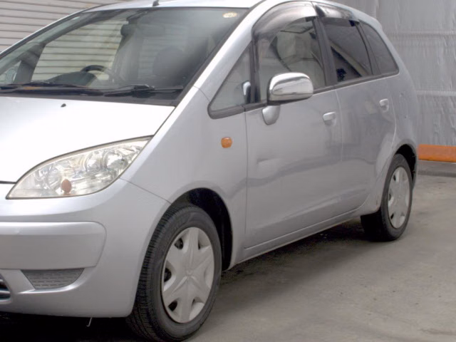 MITSUBISHI COLT PLUS