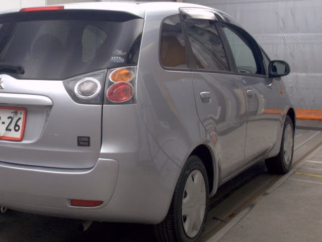 MITSUBISHI COLT PLUS