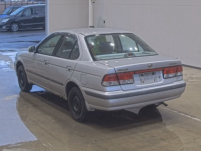 NISSAN SUNNY