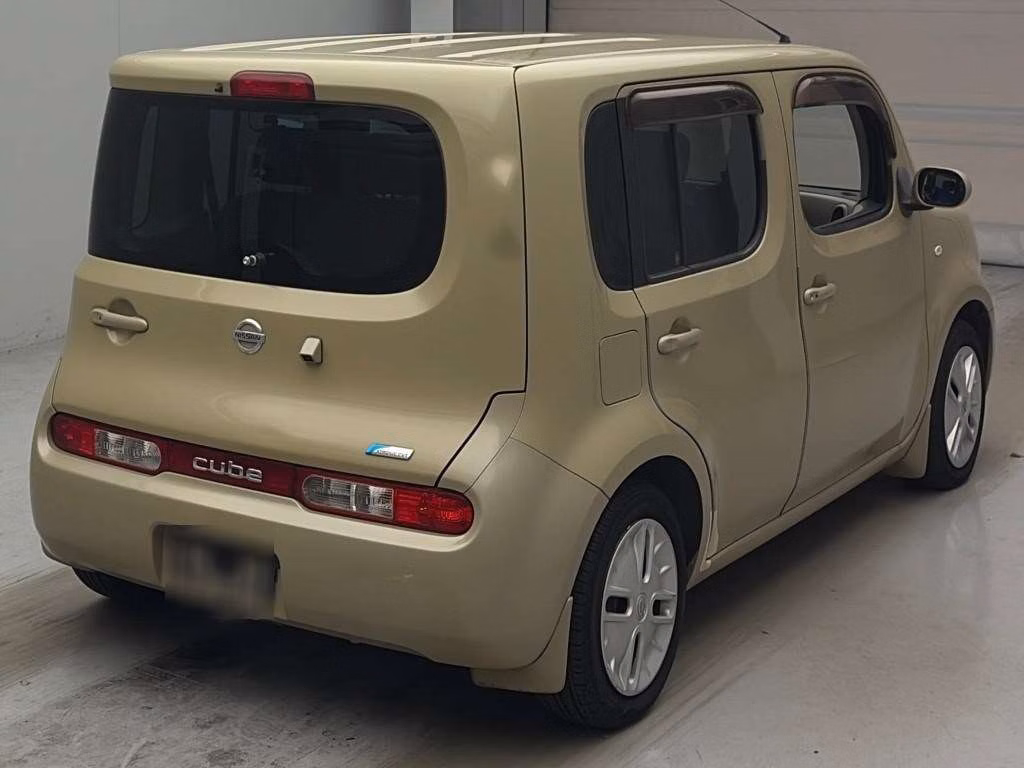 NISSAN CUBE