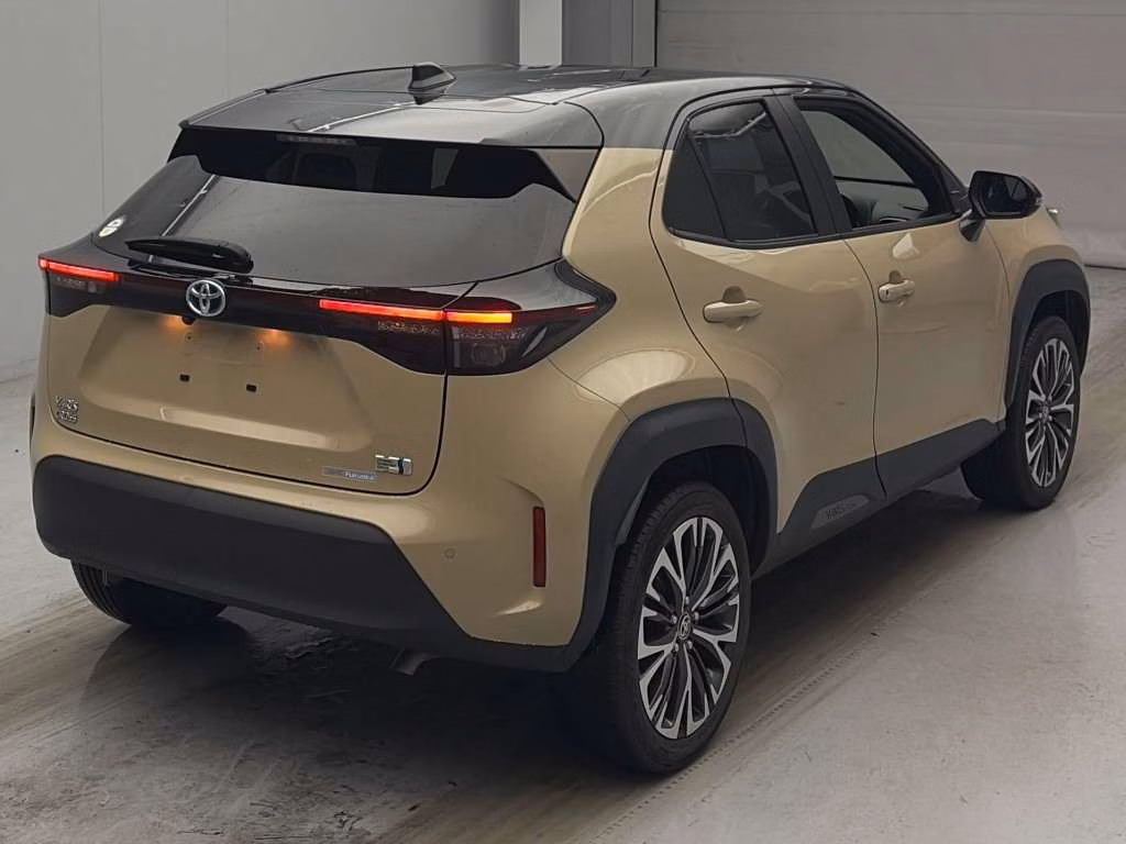 TOYOTA YARIS CROSS