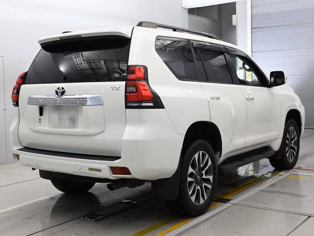 TOYOTA LAND CRUISER PRADO