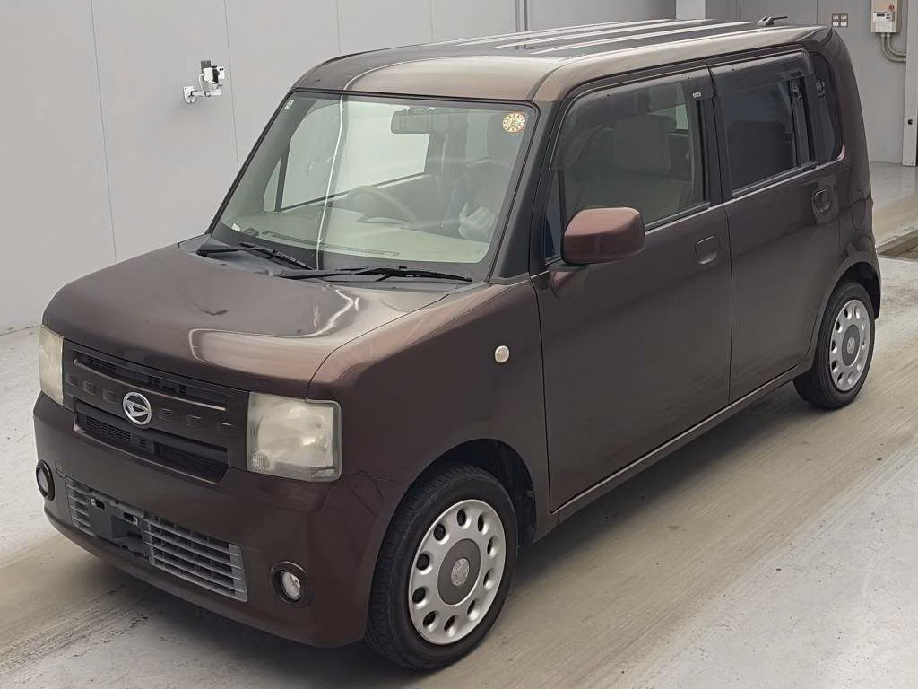 DAIHATSU MOVE CONTE
