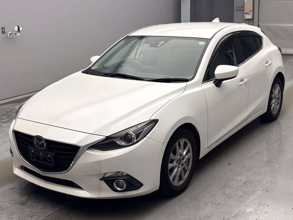 MAZDA AXELA