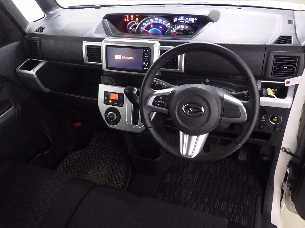 DAIHATSU WAKE