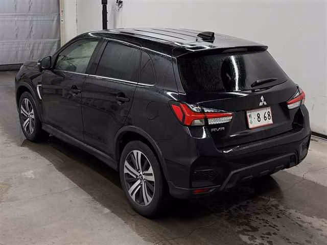 MITSUBISHI RVR