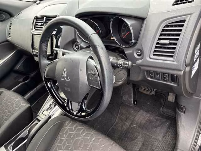 MITSUBISHI RVR