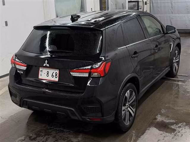 MITSUBISHI RVR