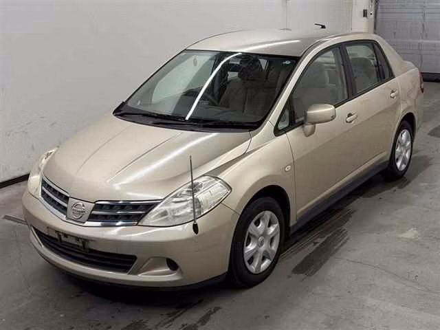 NISSAN TIIDA LATIO