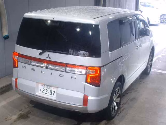 MITSUBISHI DELICA D:5