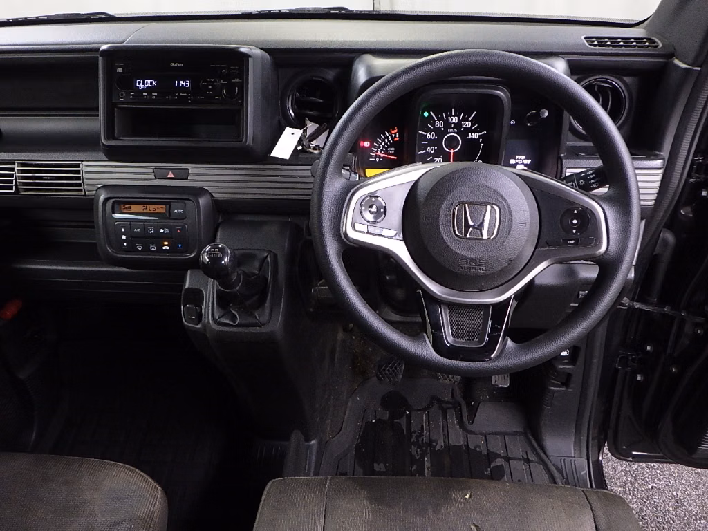 HONDA N-VAN