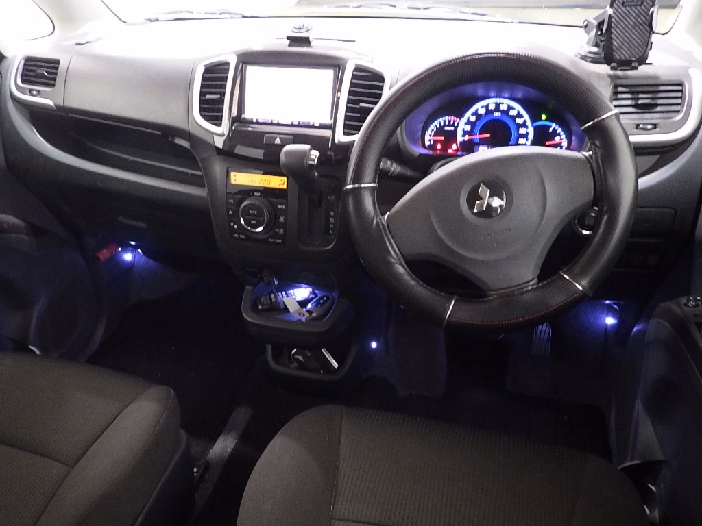 MITSUBISHI DELICA D:2
