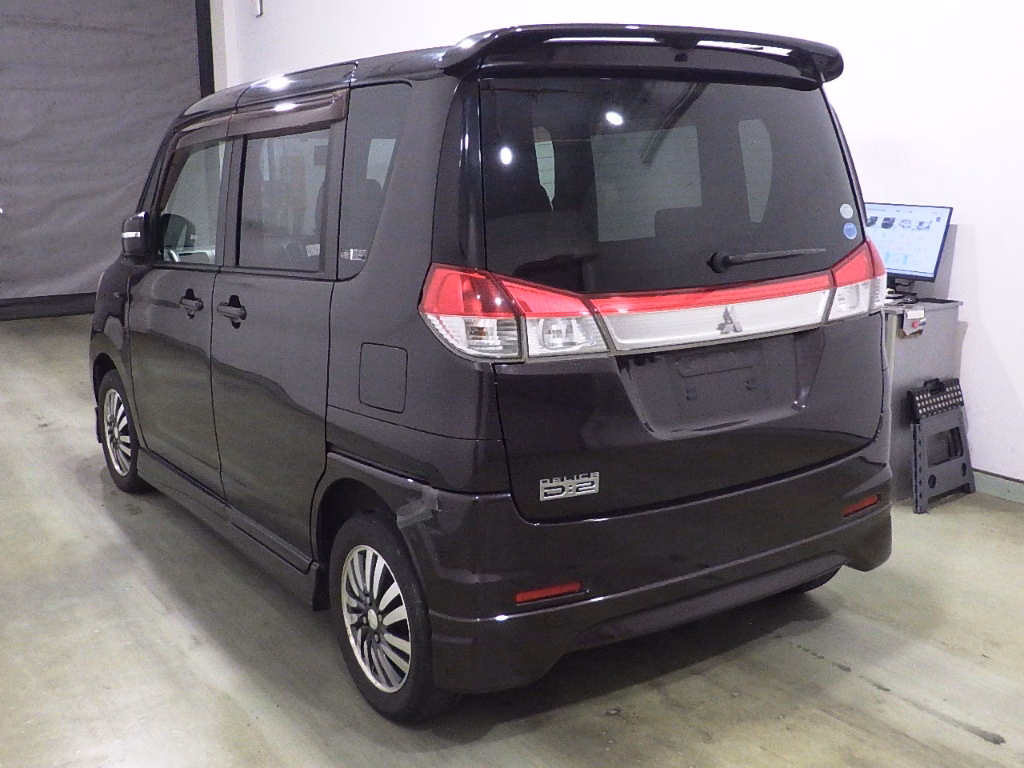 MITSUBISHI DELICA D:2